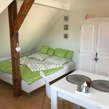 Liebevoll Eingerichtete Im Dg Apartman *